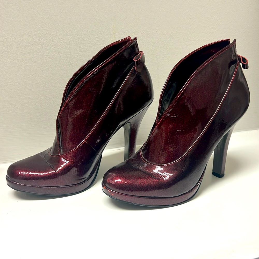Jessica Simpson Burgundy Booties Size 7